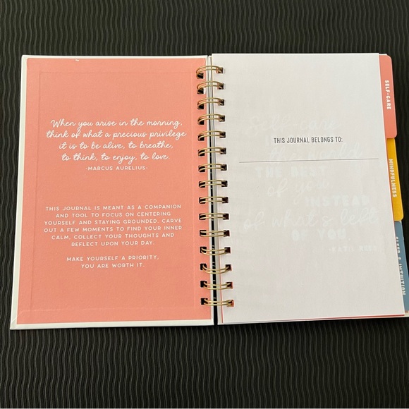 ✏️ NEW self-care journal - Picture 2 of 7